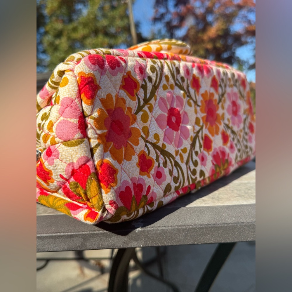 Vera Bradley Floral Quilted Shoulder Bag with Kisslock - Picture 12 of 13